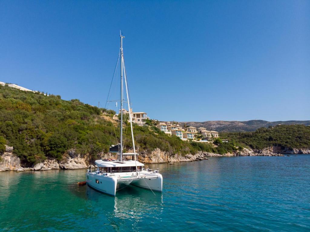 Book Luxury Sailing Catamaran Boat Tour in Fethiye, Turkey | Halal Cruises